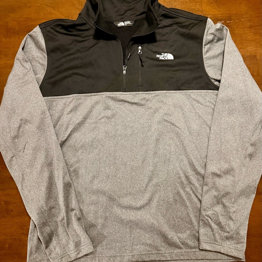 The North Face Two-Tone Black and Gray Fleece half zip